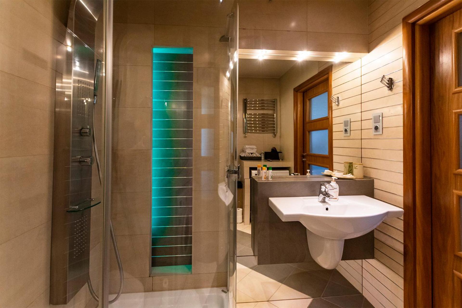 Apartament Rondo Verona - Free, Secure Parking For Guests Wrocław Exteriör bild